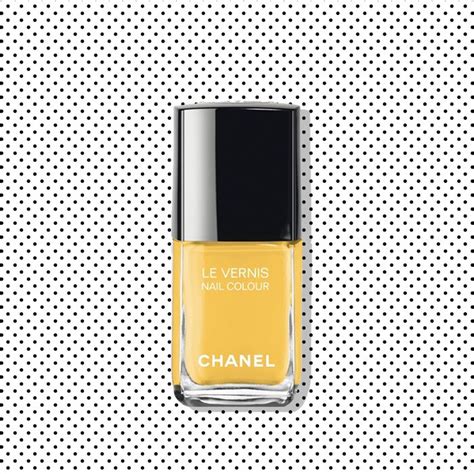 Everyone Wants to Wear Chanel Yellow Nail Polish 